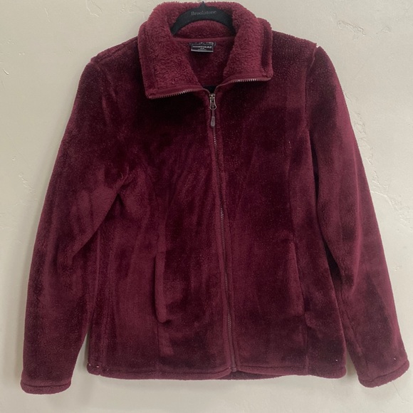32 Degrees Sweaters - Fuzzy Burgundy Zip Up